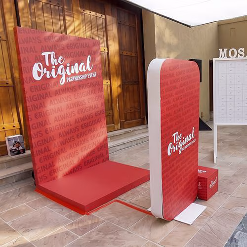 CLASSIC PHOTO BOOTH DUBAI, TRADITIONAL BOOTH HIRE UAE, WEDDING PHOTO BOOTH, CORPORATE EVENT BOOTH, INSTANT PRINT BOOTH, HD PHOTO BOOTH, REASONABLE PHOTO BOOTH