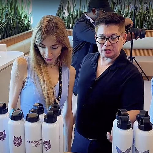 ONSITE BOTTLE PRINTING DUBAI: PERSONALIZE BOTTLES LIVE AT YOUR EVENT! BOOST BRAND RECALL WITH CUSTOMIZED KEEPSAKES. PERFECT FOR CORPORATE EVENTS & WEDDINGS. BOOK NOW!
