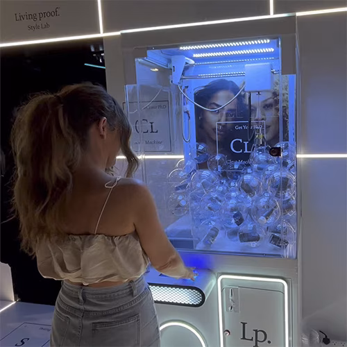 EXPLORE CLAW MACHINE FROM MIRROR BOOTH EVENT SERVICES L.L.C, PROVIDING TOP EVENT SERVICES IN DUBAI.