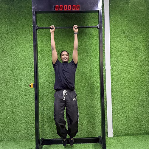 Viral 100-Second Hanging Challenge arcade machine rental for corporate events in Dubai, featuring a digital timer and participants testing their grip strength.